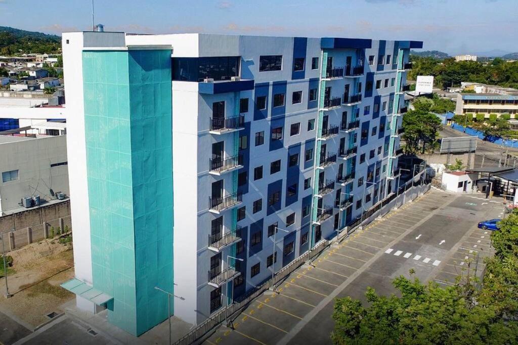 The Gate Sv Apartamento San Salvador